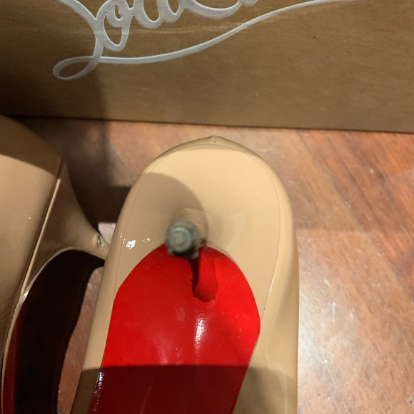 Christian Louboutin 'Pigalle Follies' size 37 - Picture 5 of 9